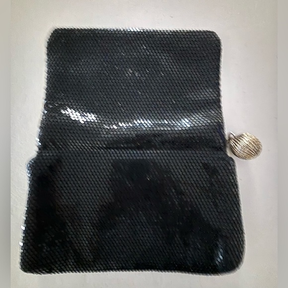 VINTAGE: Lumured | metal mesh clutch bag. - Picture 6 of 12